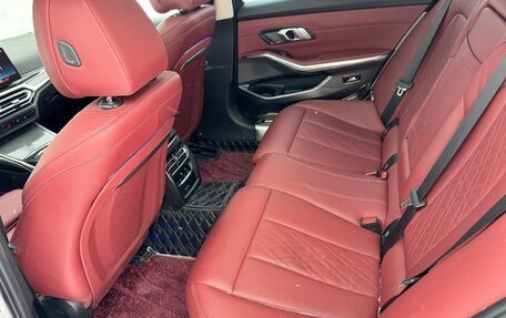 BMW 3 серия, 2022 год, 3 100 000 рублей, 13 фотография