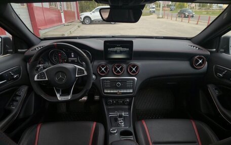 Mercedes-Benz A-Класс AMG, 2017 год, 2 990 000 рублей, 7 фотография