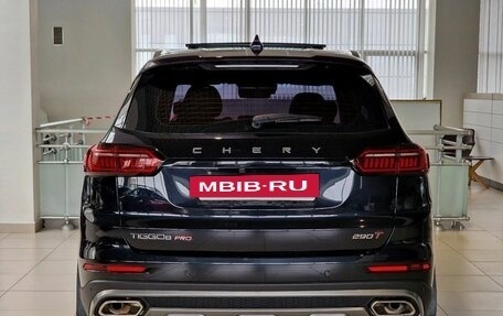 Chery Tiggo 8 Pro, 2021 год, 1 999 000 рублей, 7 фотография