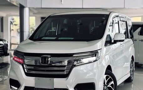 Honda Stepwgn IV, 2022 год, 2 140 000 рублей, 1 фотография