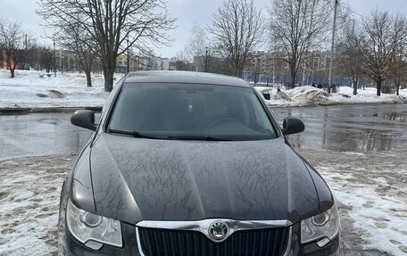 Skoda Superb III рестайлинг, 2010 год, 1 100 000 рублей, 1 фотография