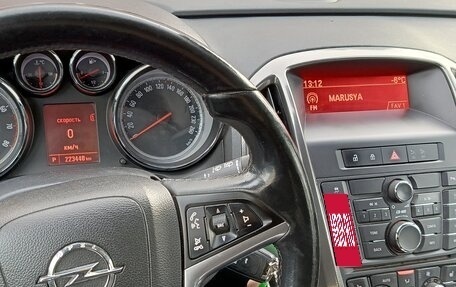 Opel Astra J, 2011 год, 590 000 рублей, 11 фотография