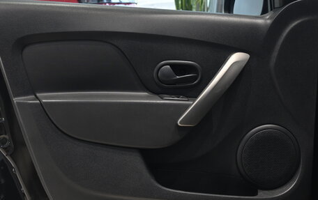 Renault Sandero II рестайлинг, 2015 год, 795 000 рублей, 14 фотография