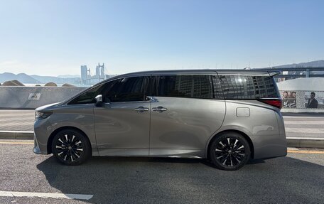 Toyota Alphard, 2024 год, 11 500 000 рублей, 6 фотография
