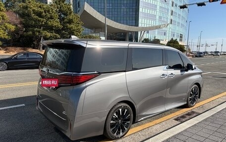 Toyota Alphard, 2024 год, 11 500 000 рублей, 4 фотография