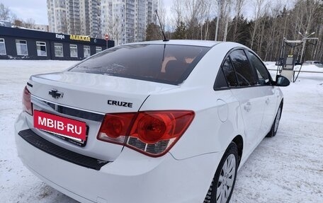 Chevrolet Cruze II, 2010 год, 529 000 рублей, 4 фотография