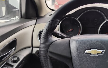 Chevrolet Cruze II, 2010 год, 529 000 рублей, 12 фотография