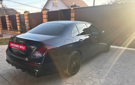 Mercedes-Benz E-Класс, 2016 год, 3 400 000 рублей, 5 фотография