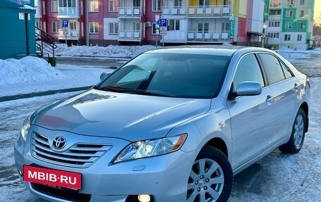 Toyota Camry, 2008 год, 1 598 000 рублей, 2 фотография