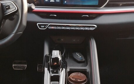 Geely Coolray I, 2023 год, 2 350 000 рублей, 2 фотография