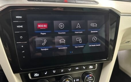 Volkswagen Passat B8 рестайлинг, 2017 год, 2 350 000 рублей, 5 фотография