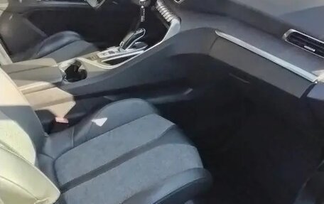 Peugeot 5008 II, 2020 год, 1 690 000 рублей, 10 фотография