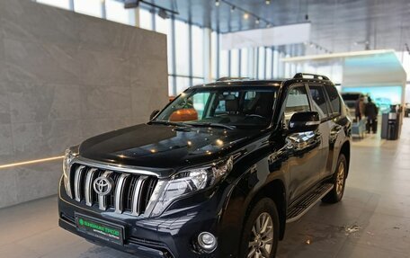 Toyota Land Cruiser Prado 150 рестайлинг 2, 2017 год, 4 300 000 рублей, 3 фотография
