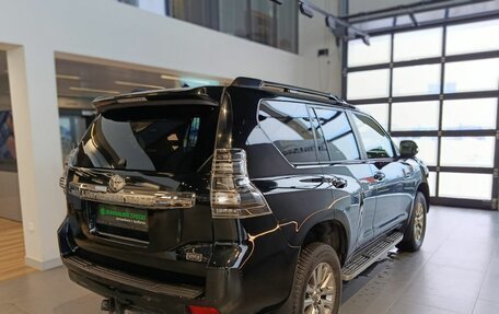 Toyota Land Cruiser Prado 150 рестайлинг 2, 2017 год, 4 300 000 рублей, 4 фотография