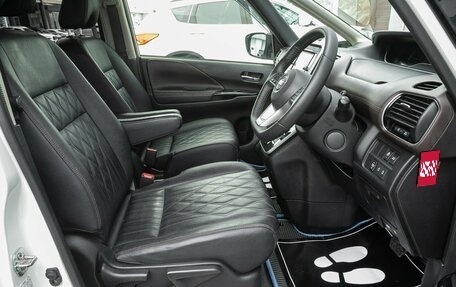 Nissan Serena IV, 2019 год, 1 978 000 рублей, 13 фотография