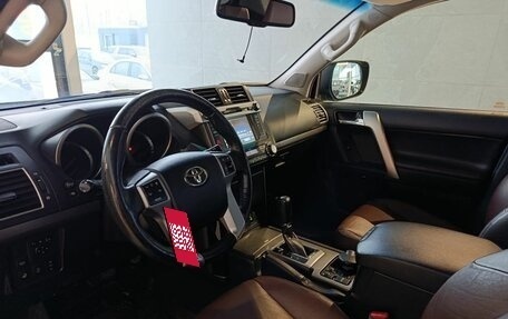 Toyota Land Cruiser Prado 150 рестайлинг 2, 2017 год, 4 300 000 рублей, 7 фотография