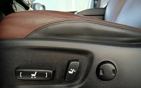 Toyota Land Cruiser Prado 150 рестайлинг 2, 2017 год, 4 300 000 рублей, 15 фотография