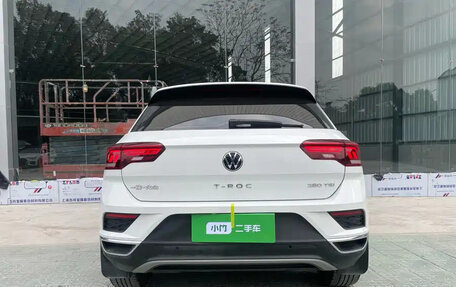 Volkswagen T-Roc I, 2023 год, 1 430 777 рублей, 5 фотография