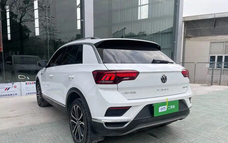 Volkswagen T-Roc I, 2023 год, 1 430 777 рублей, 6 фотография