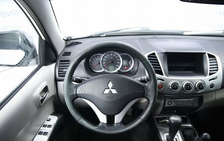 Mitsubishi L200 IV рестайлинг, 2012 год, 1 490 000 рублей, 13 фотография