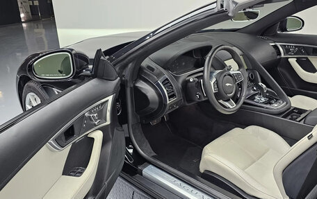 Jaguar F-Type I рестайлинг 2, 2024 год, 6 900 000 рублей, 10 фотография