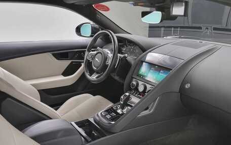 Jaguar F-Type I рестайлинг 2, 2024 год, 6 411 000 рублей, 7 фотография