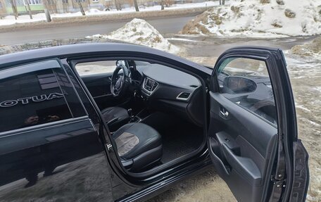 Hyundai Solaris II рестайлинг, 2019 год, 1 460 000 рублей, 3 фотография