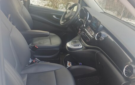 Mercedes-Benz V-Класс, 2021 год, 4 700 000 рублей, 11 фотография