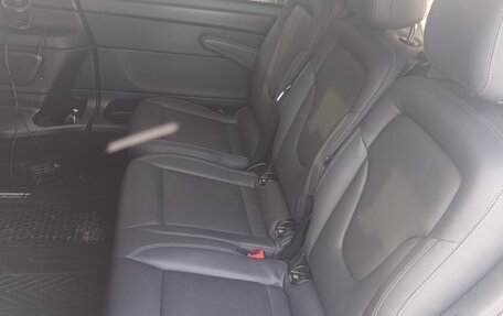 Mercedes-Benz V-Класс, 2021 год, 4 700 000 рублей, 13 фотография