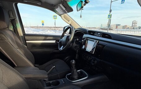 Toyota Hilux VIII, 2015 год, 2 450 000 рублей, 7 фотография