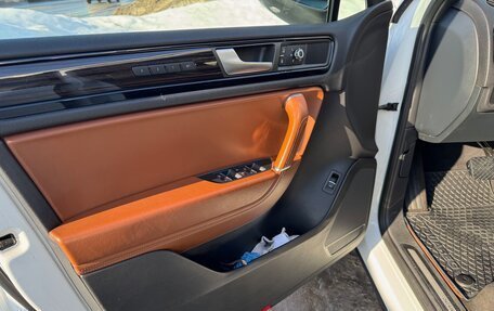 Volkswagen Touareg III, 2014 год, 2 880 000 рублей, 13 фотография