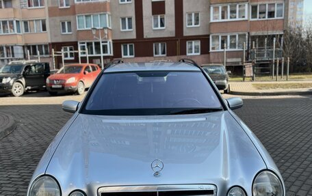 Mercedes-Benz E-Класс, 2001 год, 480 000 рублей, 2 фотография