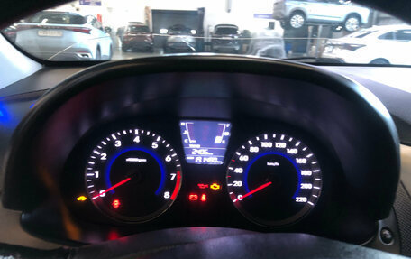 Hyundai Solaris II рестайлинг, 2013 год, 750 000 рублей, 12 фотография