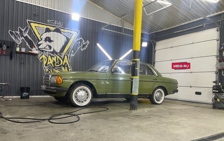 Mercedes-Benz W123, 1981 год, 480 000 рублей, 5 фотография