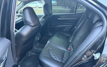 Toyota Camry, 2018 год, 2 440 000 рублей, 8 фотография