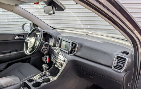 KIA Sportage IV рестайлинг, 2017 год, 1 800 000 рублей, 11 фотография