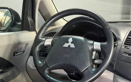 Mitsubishi Grandis, 2008 год, 1 099 000 рублей, 14 фотография