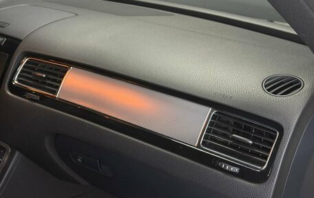 Volkswagen Touareg III, 2011 год, 2 359 000 рублей, 9 фотография