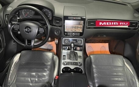 Volkswagen Touareg III, 2011 год, 2 359 000 рублей, 14 фотография
