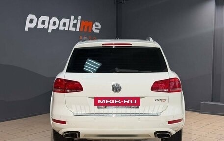 Volkswagen Touareg III, 2011 год, 2 359 000 рублей, 4 фотография