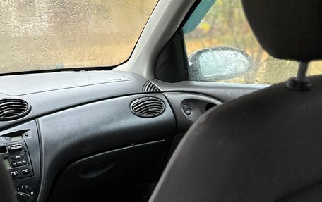 Ford Focus IV, 2000 год, 55 000 рублей, 5 фотография