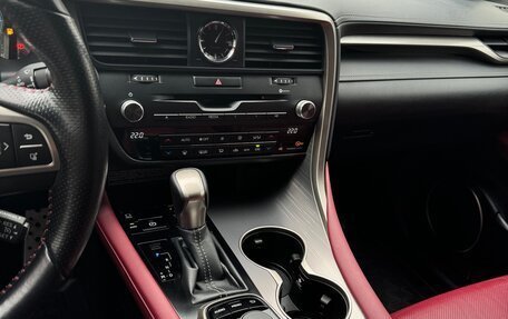 Lexus RX IV рестайлинг, 2016 год, 3 590 000 рублей, 10 фотография