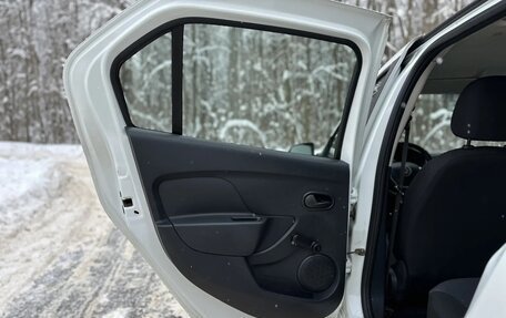 Renault Logan II, 2019 год, 710 000 рублей, 19 фотография