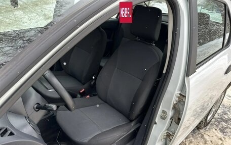 Renault Logan II, 2019 год, 710 000 рублей, 22 фотография