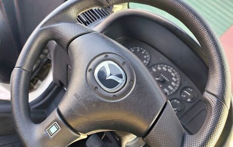 Mazda 323, 1996 год, 300 000 рублей, 11 фотография