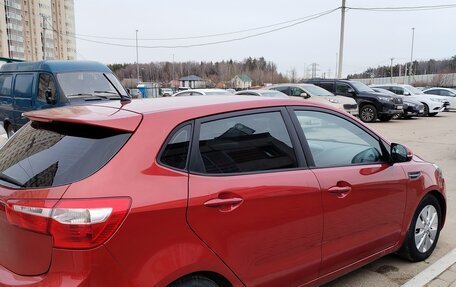 KIA Rio III рестайлинг, 2013 год, 900 000 рублей, 4 фотография