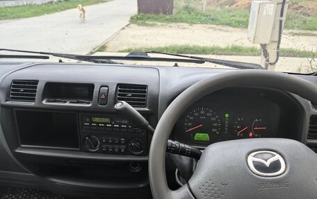 Mazda Bongo IV, 2012 год, 1 100 000 рублей, 3 фотография