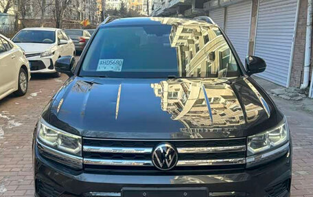 Volkswagen Tharu, 2022 год, 1 805 900 рублей, 2 фотография