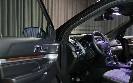 Ford Explorer VI, 2017 год, 2 799 000 рублей, 9 фотография