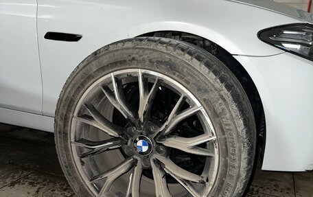 BMW 5 серия, 2014 год, 2 350 000 рублей, 17 фотография